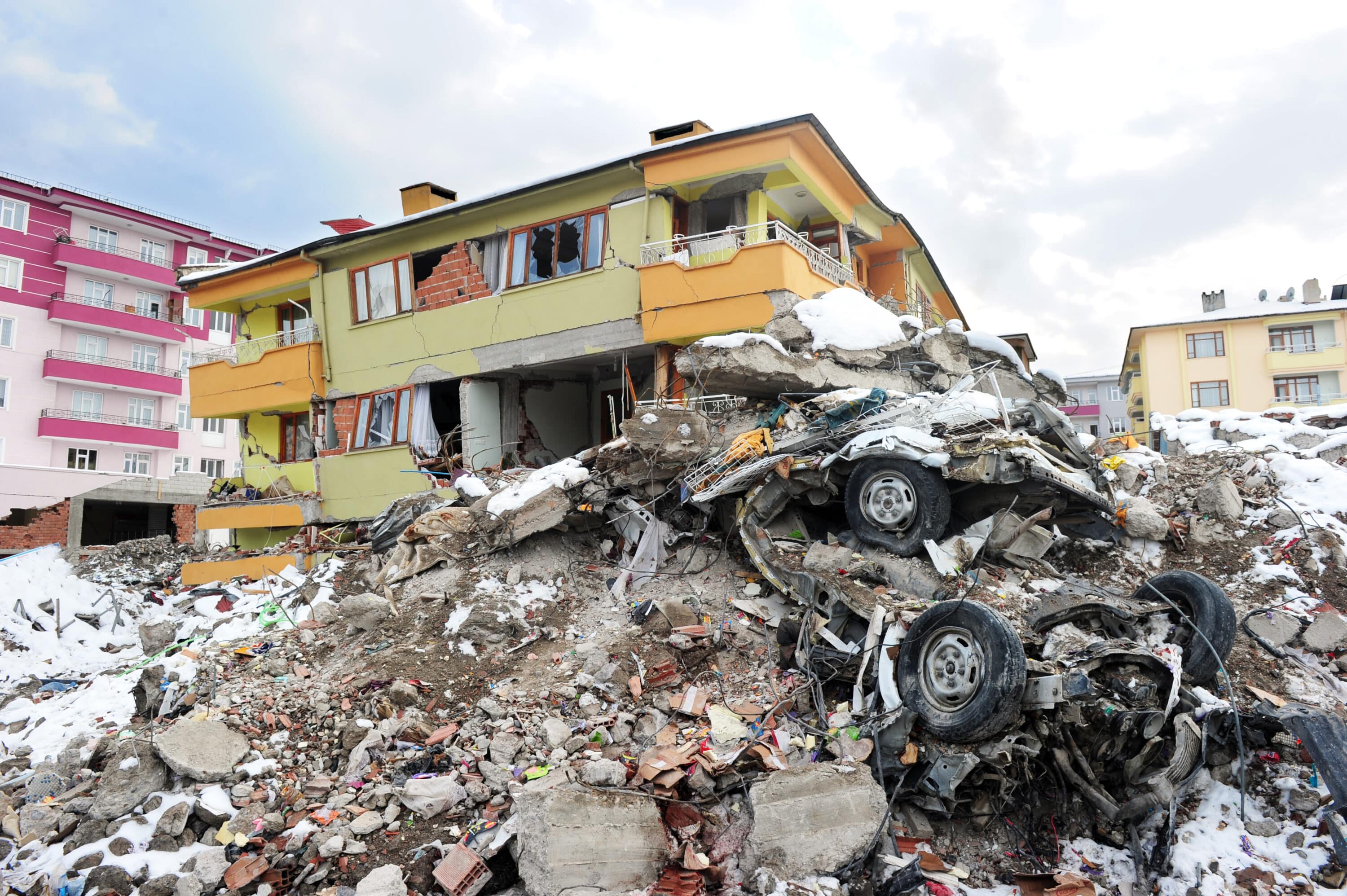 what to do after an earthquake