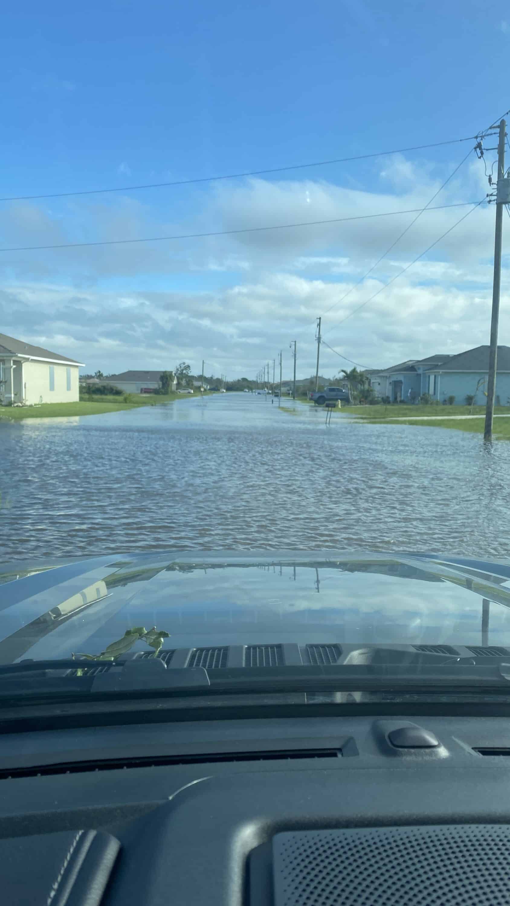 Hurrican Ian Neighborhood Flooding