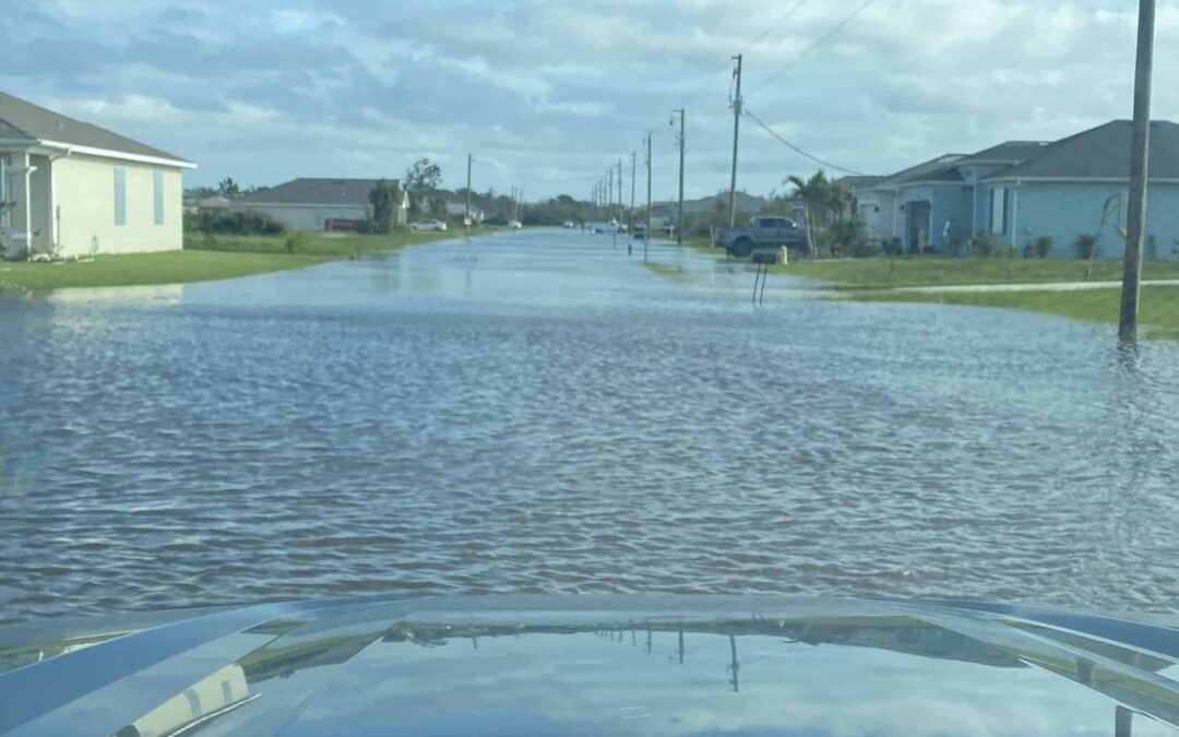 Hurrican Ian Neighborhood Flooding